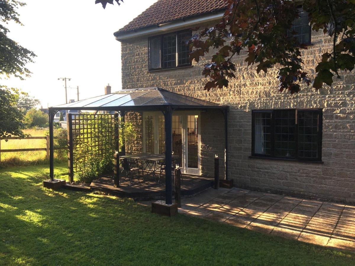 4 Bed In Sherborne Oomeo Vila Chetnole Exterior foto